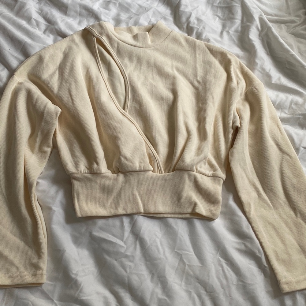 Cream Cut-out Sweater - SHEIN - Small